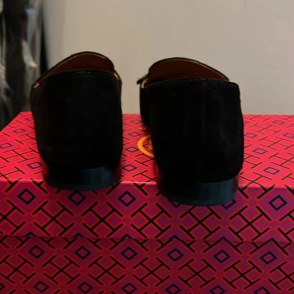 Tory Burch Suede Mocasines - Picture 3 of 7